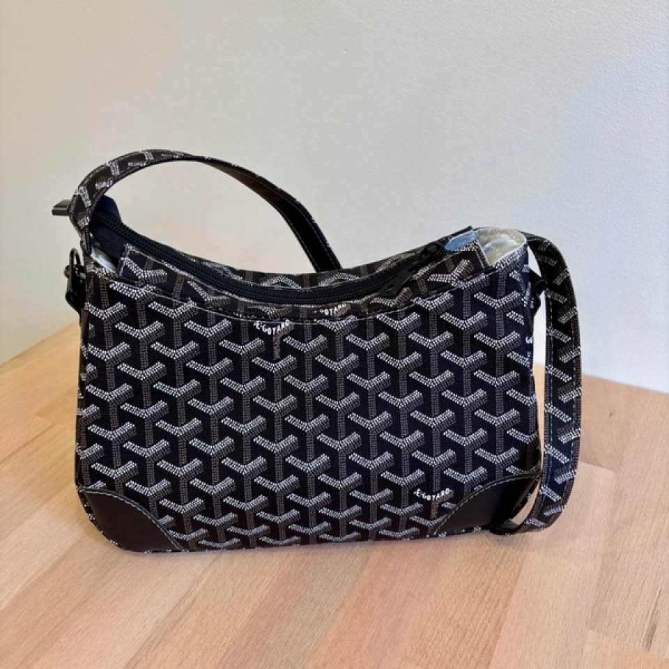 Annabelle Shoulder Bag- Black on Black