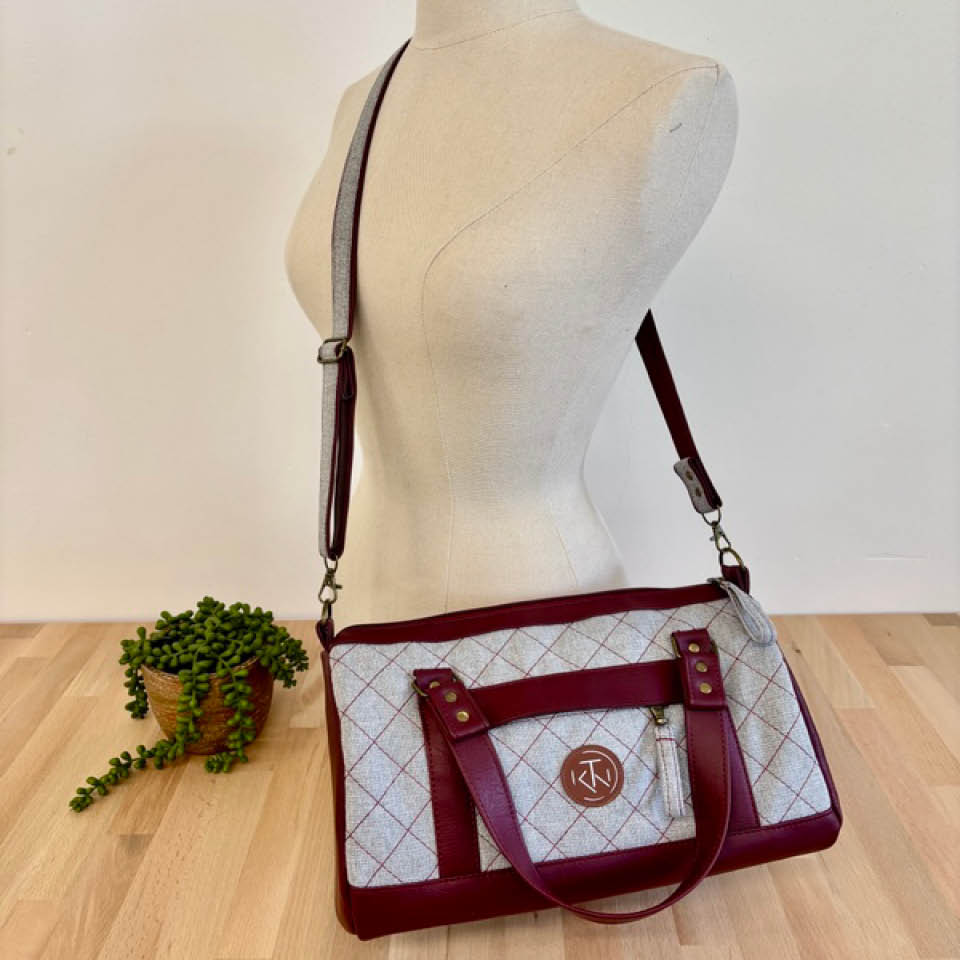 Taffy Duffle - Overnighter - Maroon