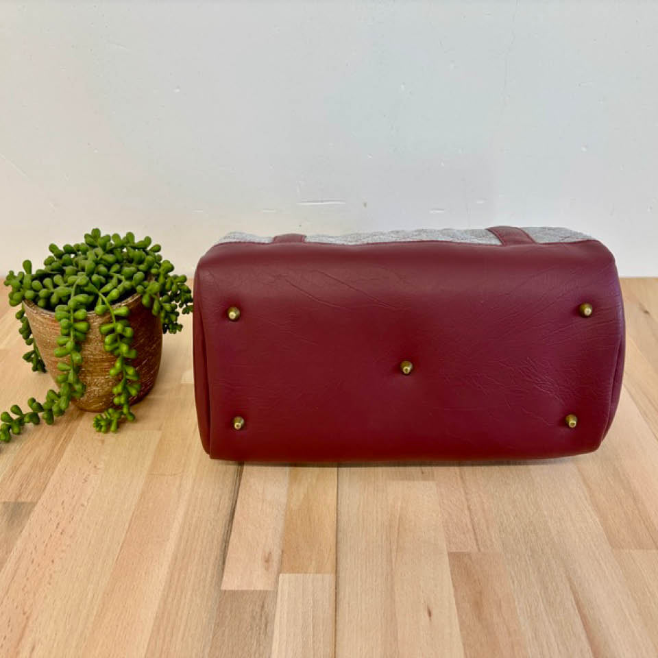 Taffy Duffle - Overnighter - Maroon