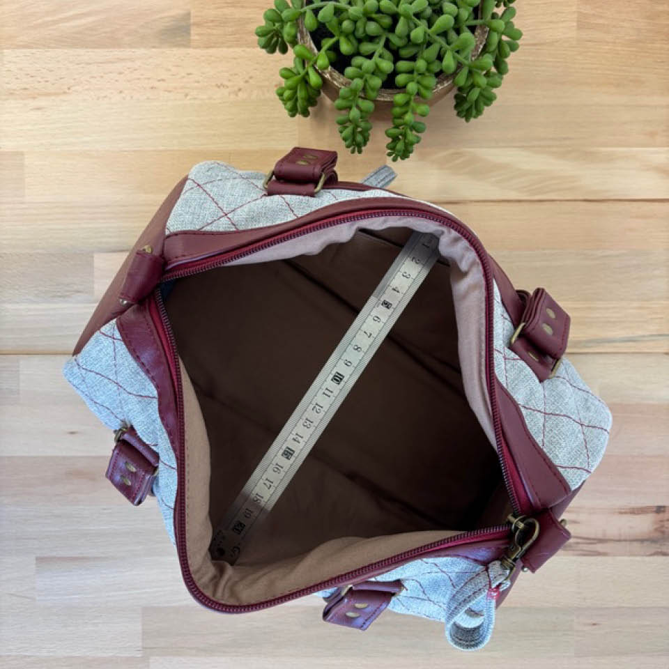 Taffy Duffle - Overnighter - Maroon