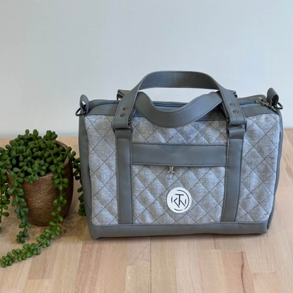 Taffy Duffle - Overnighter - Grey