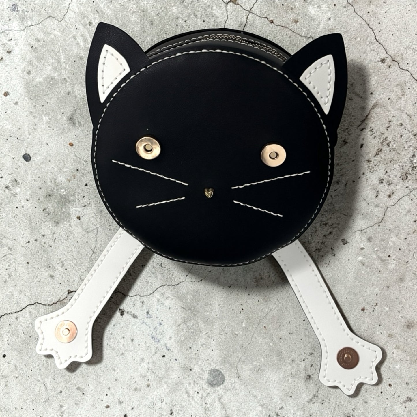Kitty Peekaboo Cross Body Bag - Black