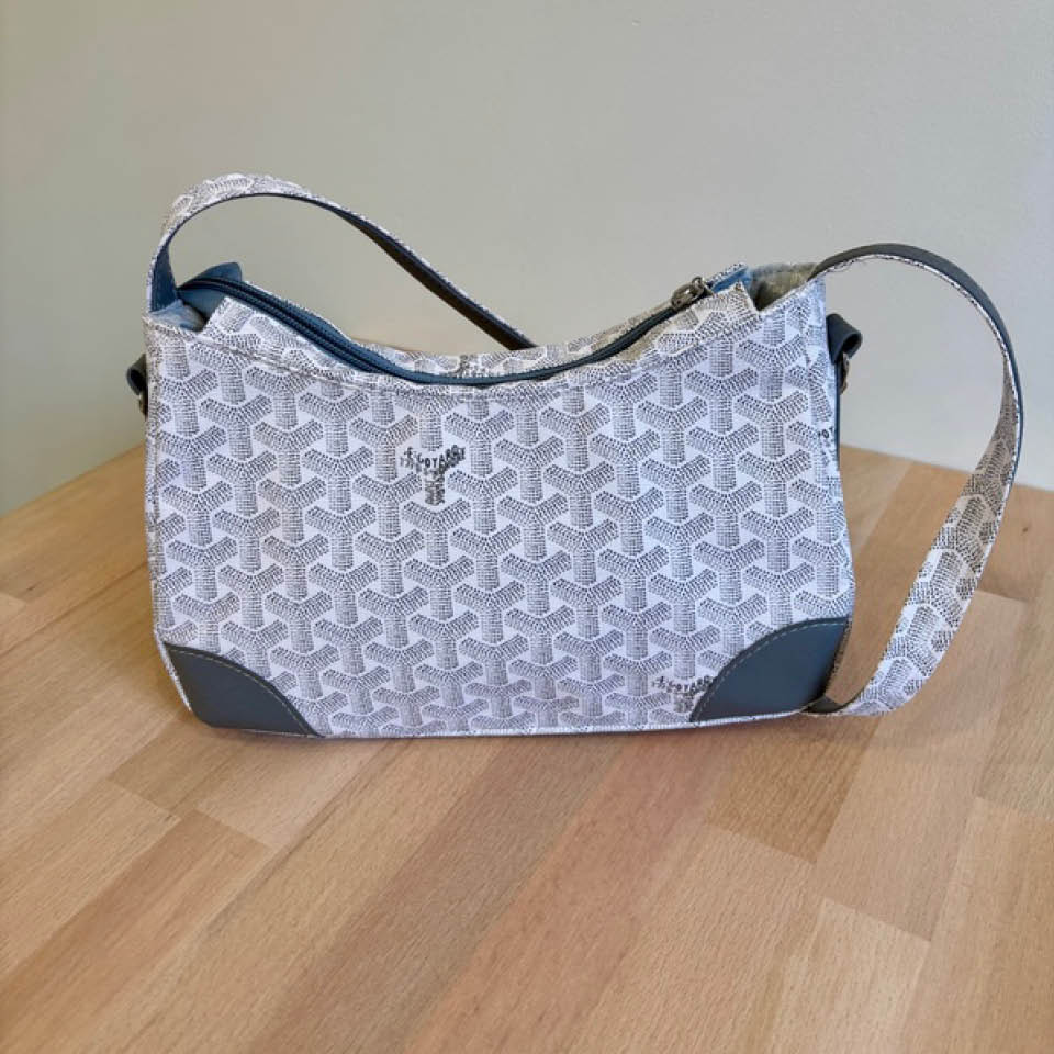 Annabelle Shoulder Bag - White on Grey